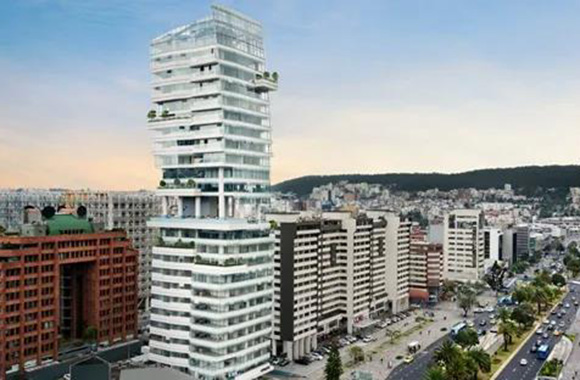 厄瓜多尔首都24层的玻璃住宅楼，看起来被分为两半.jpg