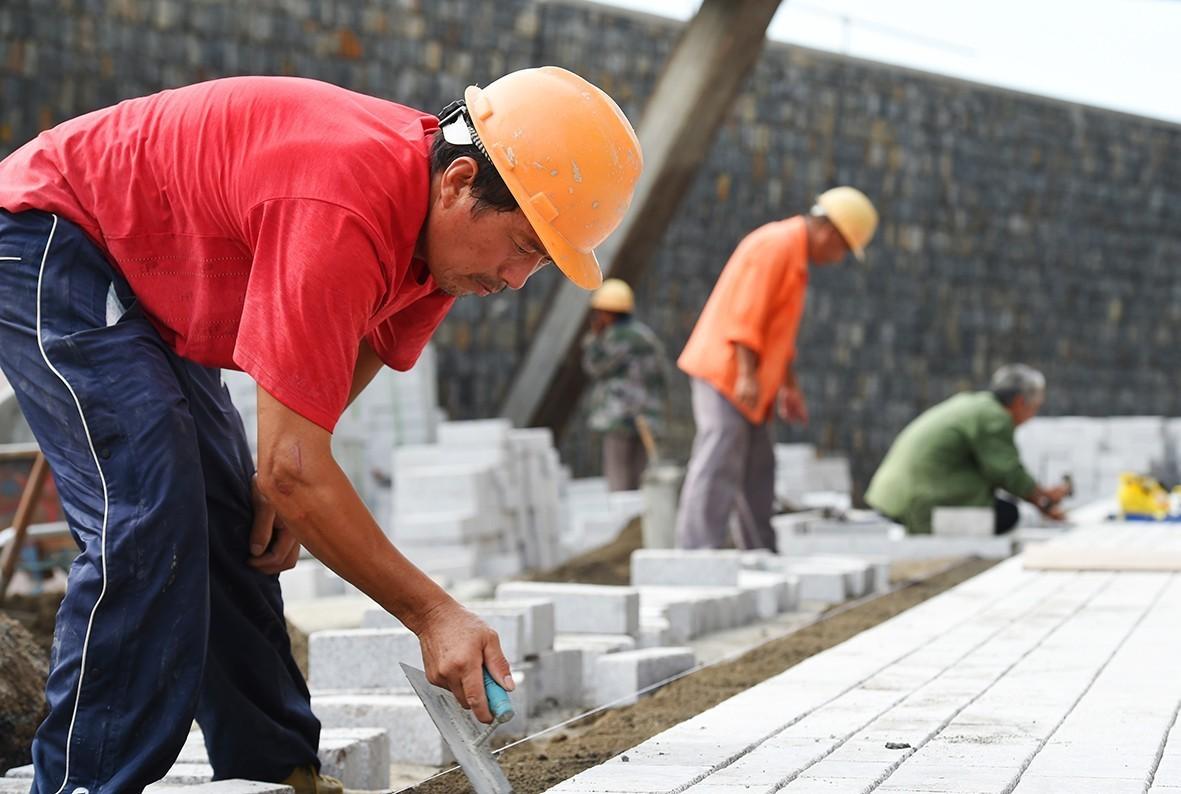 将“工匠精神”带向全社会，湖南力促百万建筑工人转型.jpg