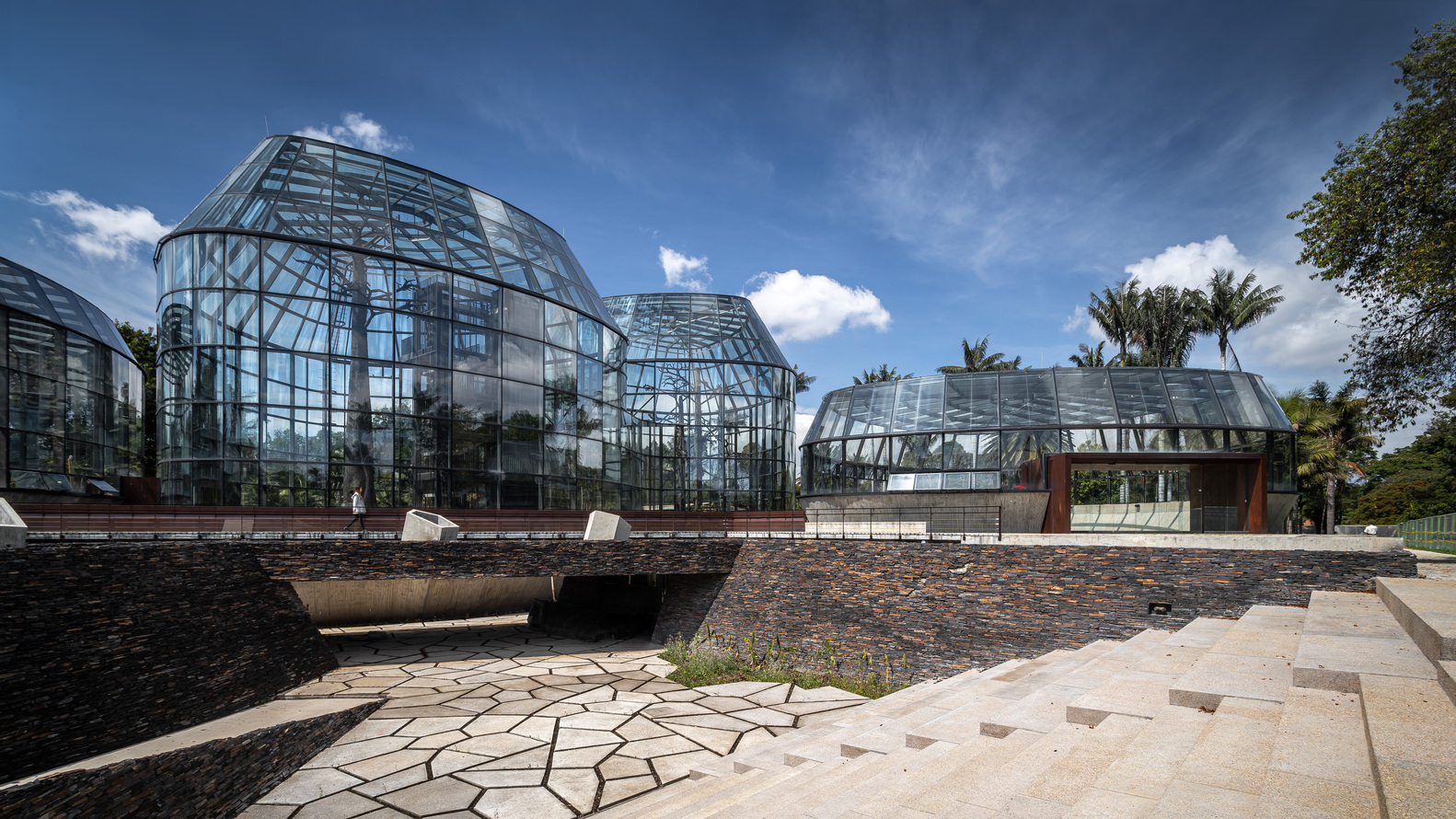 波哥大热带植物园设计，构建灵活建筑形式的系统.jpg