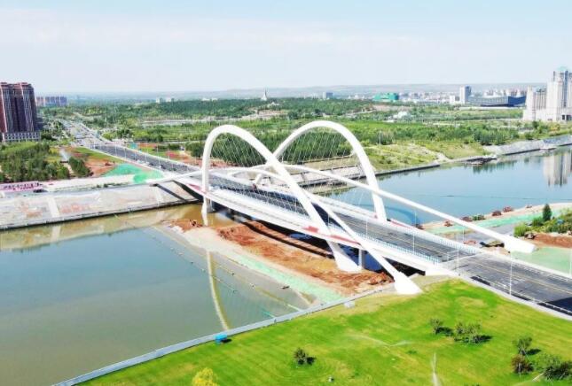 乌兰木伦河3号桥建成通车，世界最大跨径双飞翼景观特大桥.jpg