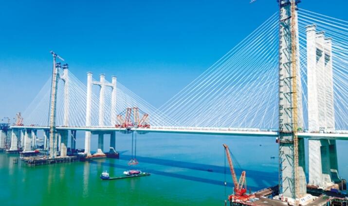 中国高铁进入跨海行驶新时代，泉州湾大桥创多项世界之最.jpg