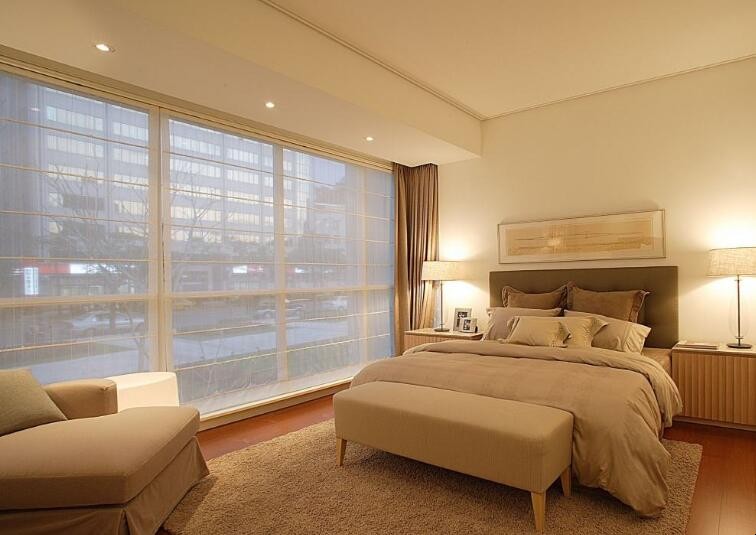 卧室落地窗装修技巧是什么