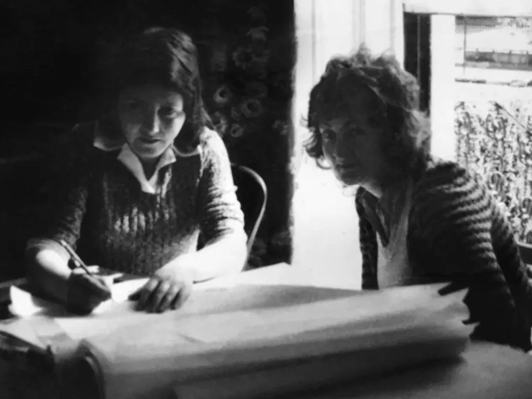谢莉·麦克纳马拉和伊冯·法雷尔, 1974