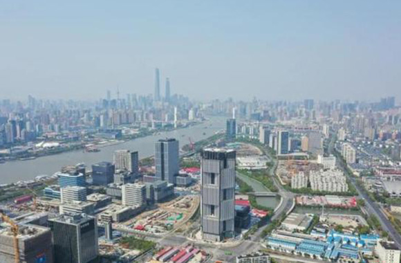 新开发银行总部大楼明年9月在上海交付使用.jpg