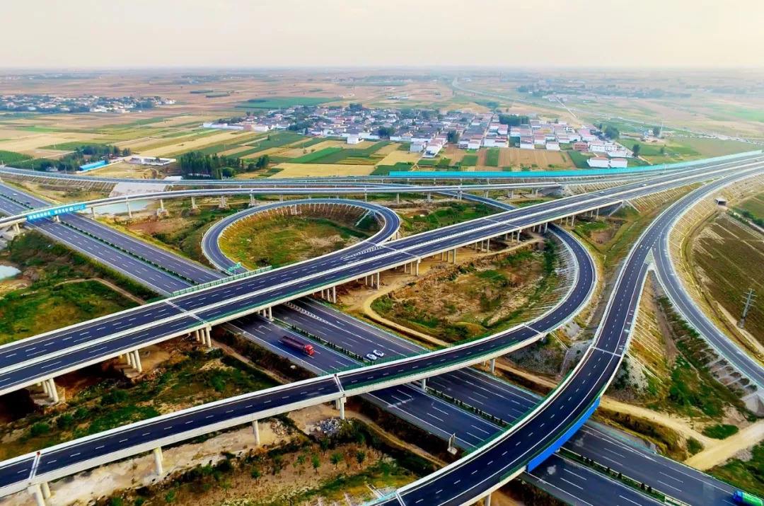 数字化+智能化!河北省对公路交通基础设施进行改造.jpg