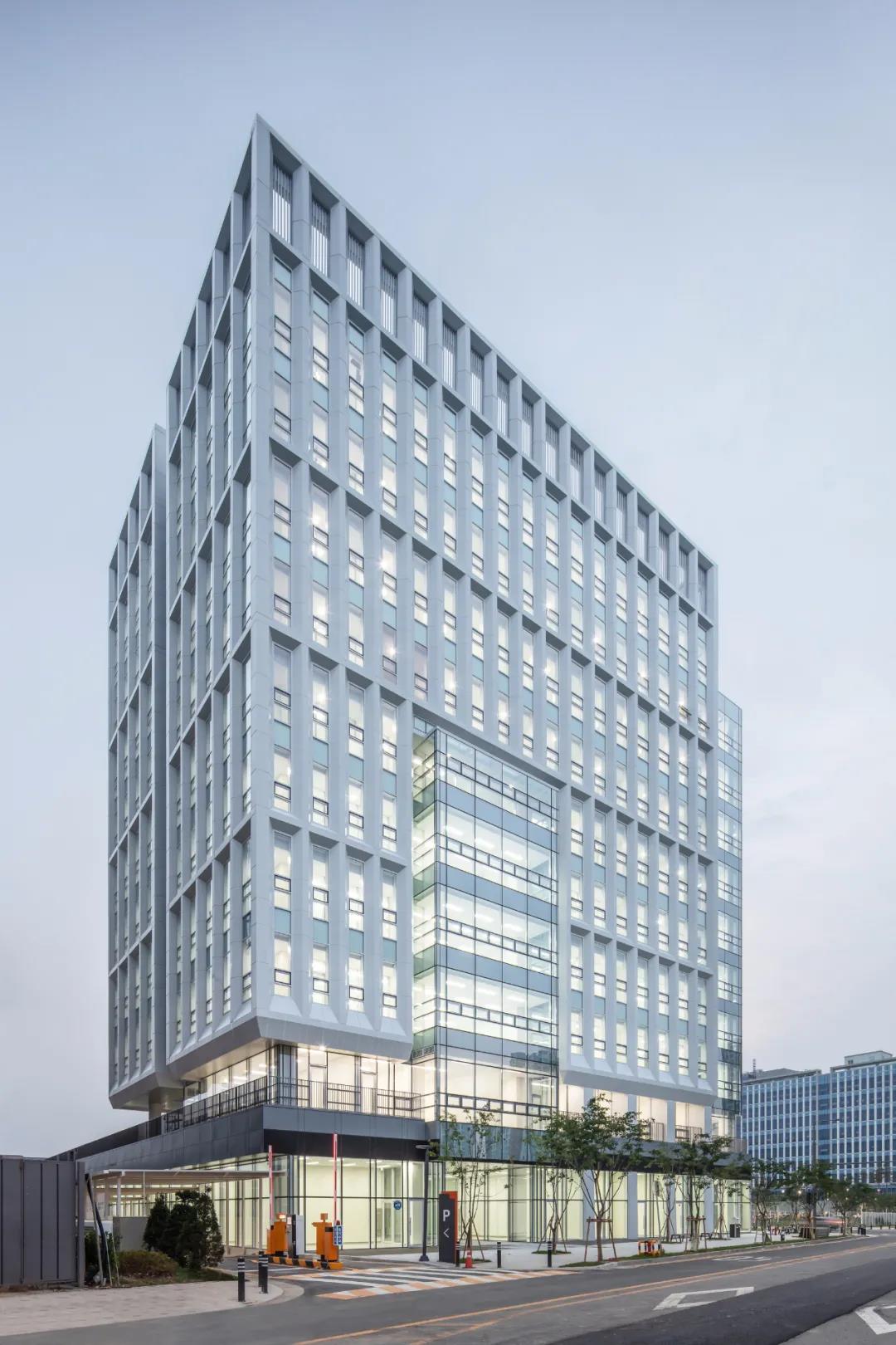 数字时代多样性的展现,纯净现代的工业园区设计-建筑界