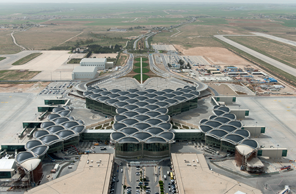 阿利亚皇后国际机场：一座完全由混凝土打造的建筑.png