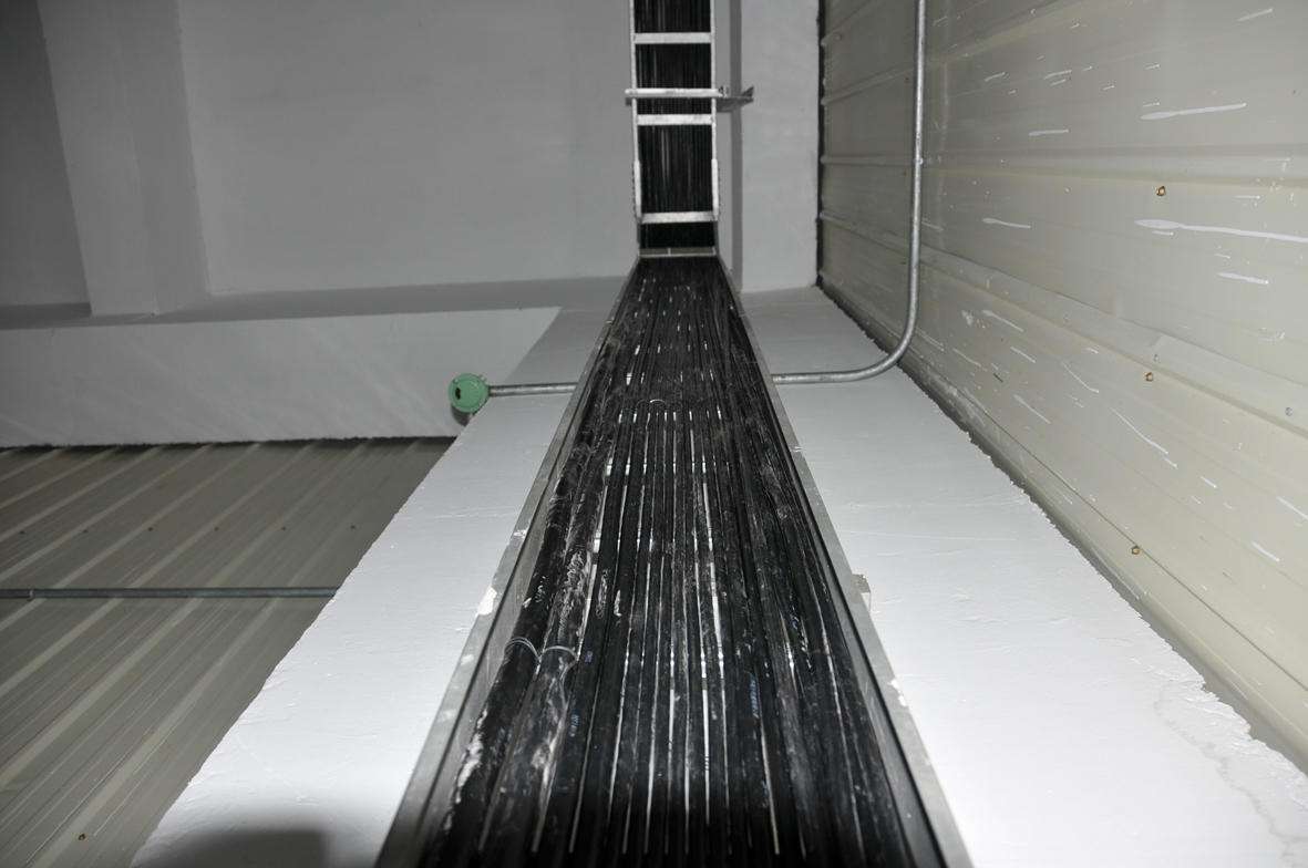 超高层建筑竖井电缆敷设方法：垂吊式电缆敷设法.jpg