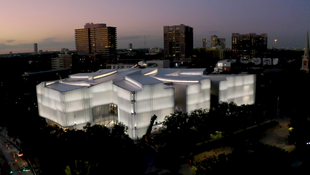 史蒂芬·霍尔的美术馆扩建设计，10年烧掉32亿!.png
