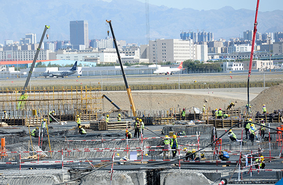 乌鲁木齐机场改扩建项目各项工作如火如荼的进行.jpg