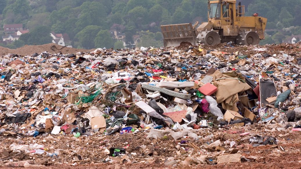 建立统筹城乡生活垃圾治理体系，湖南处理约3230万吨陈年垃圾.jpg