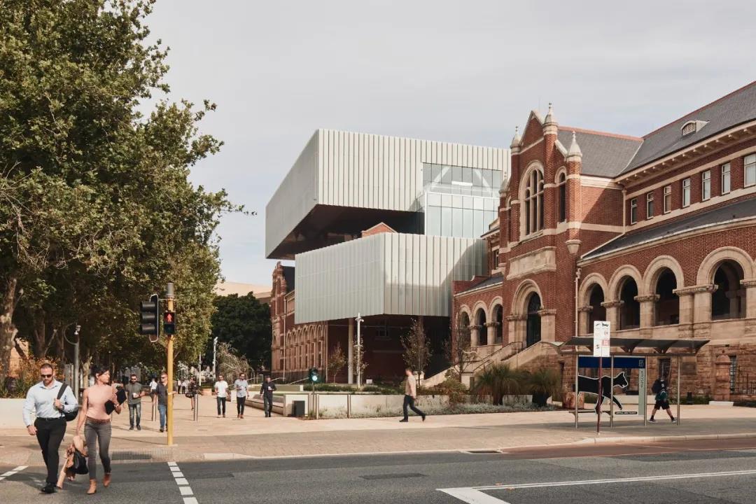 澳大利亚博物馆，将遗产建筑和新体块被连接.jpg