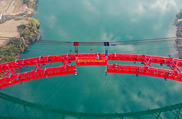 沙尾左江特大桥顺利吊装合龙，又一个“世界之最”桥梁.png