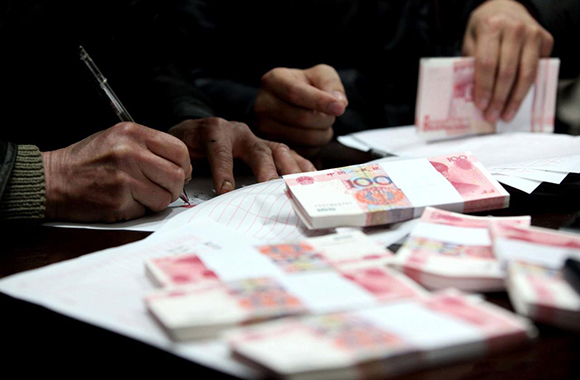 年薪变月薪这个地方农民工的辛苦钱有了极大保障