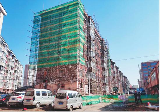 因地制宜房屋进行改造，新疆2021年将改造1714个老旧小区.jpg