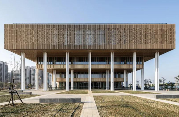 新式图书馆打造独特的立面，倒置的阶梯形状！.jpg