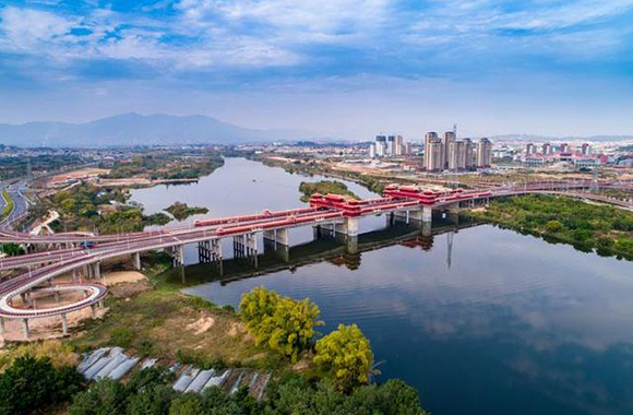 福建省漳州市金峰大桥正式建成通车，成为最长的廊桥.jpg
