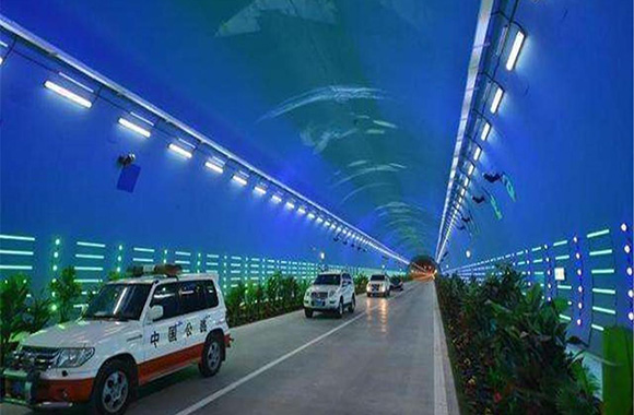 桥隧知识：盘点中国最厉害的海底隧道.jpg