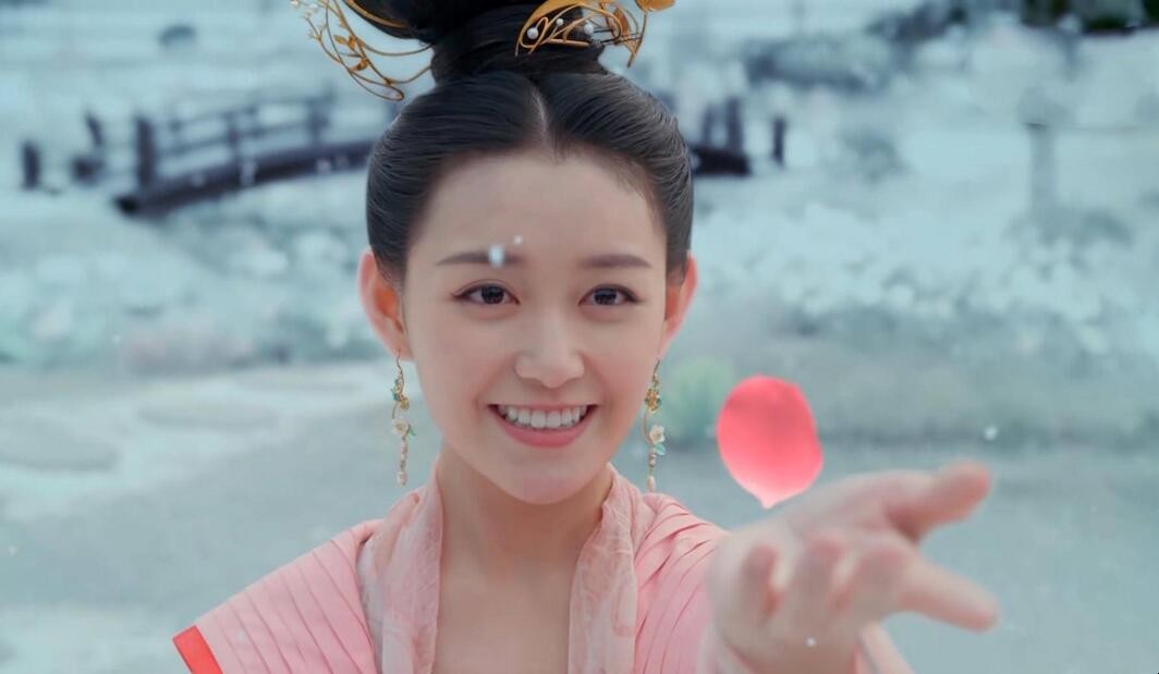 三千鸦杀蒋依依的角色是什么