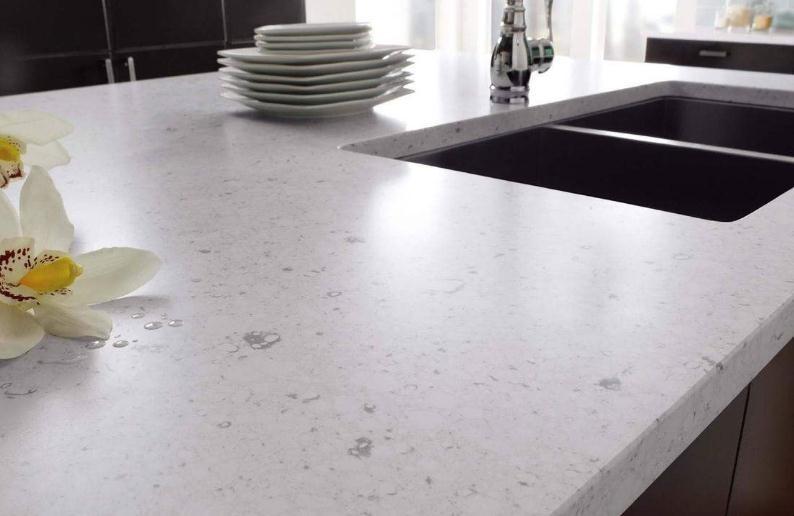 石英石台面吸色了怎么办